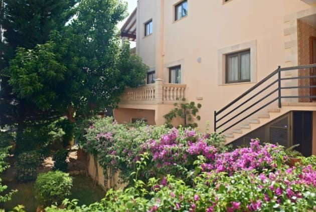 Property building, Garden