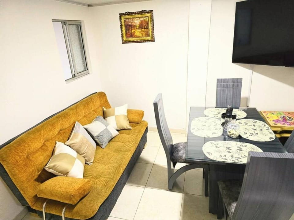 Communal lounge/ TV room, Seating area, Dining area