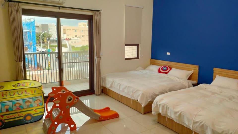 童趣漫旅溜滑梯民宿 加賴詢問sunvivian0516 包棟需訂金否則消訂單 Bed and Breakfast in Taiwan, Province of China