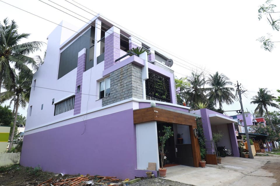 Property building, Facade/entrance