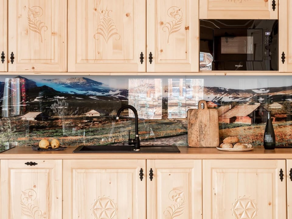 minibar, kitchen