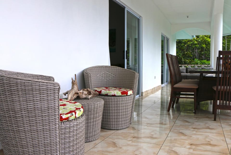 Seating area