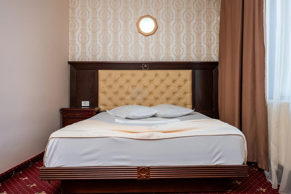 Pensiunea ORIENT Bed and Breakfast in Romania
