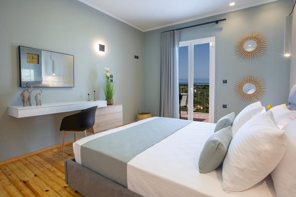 Bed, Bedroom, Sea view