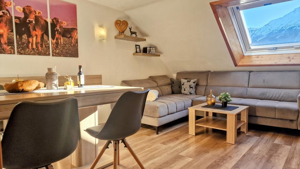 Ferienwohnungen Wolf - Wohnung "Falkenstein" mit 3 Zimmer Apartment in Pfronten