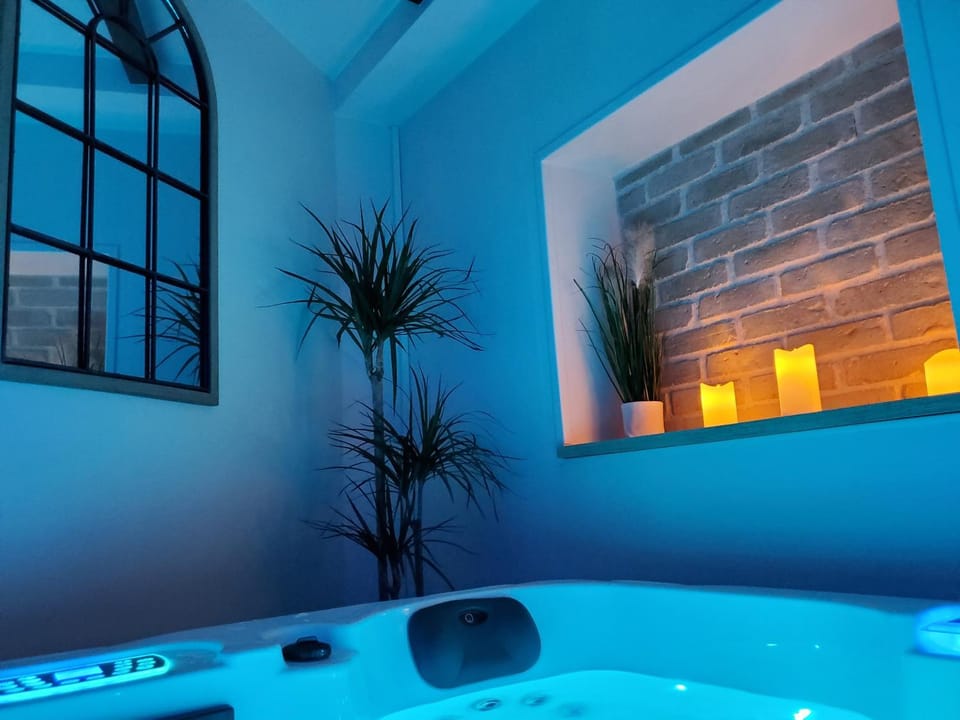 Hot Tub, Hot Tub, Spa and wellness centre/facilities, Spa and wellness centre/facilities
