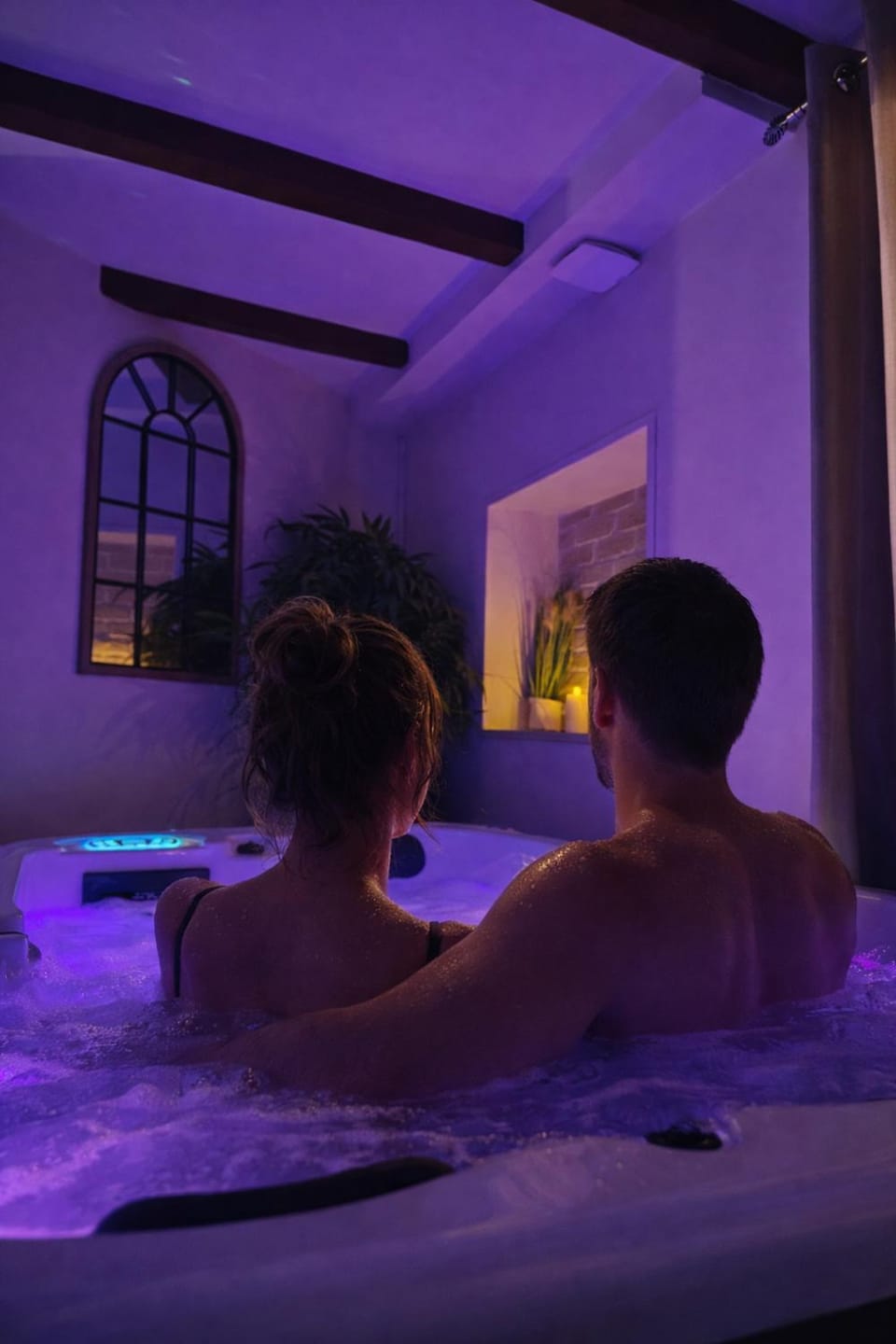 People, Hot Tub