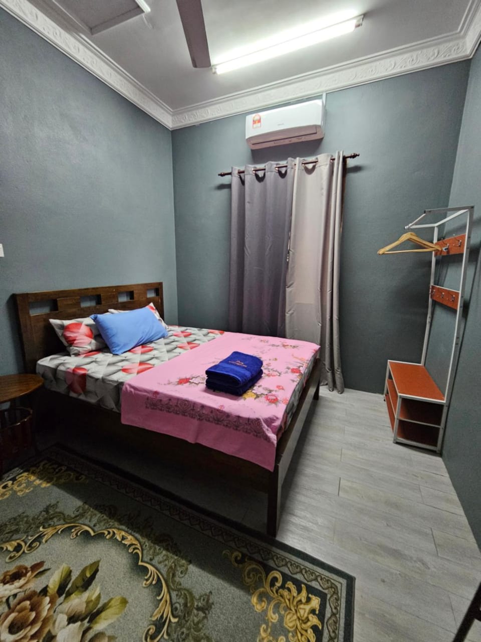 Kubang Kerian DECO HOMESTAY 3Bedroom2Bathroom Aircond Wifi House in Malaysia
