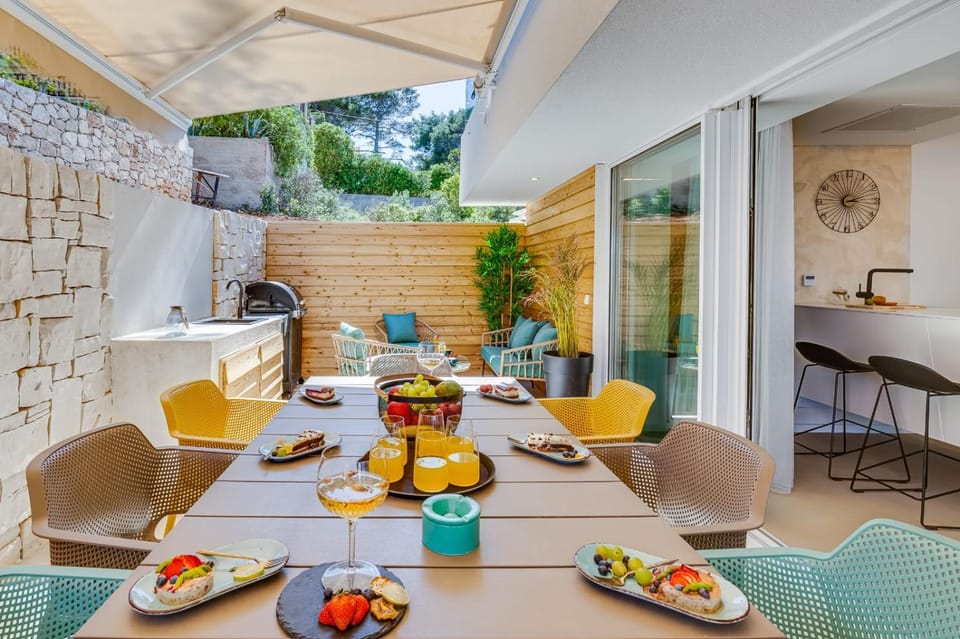 Luxe villa 2 pools, sauna Villa in Stari Grad