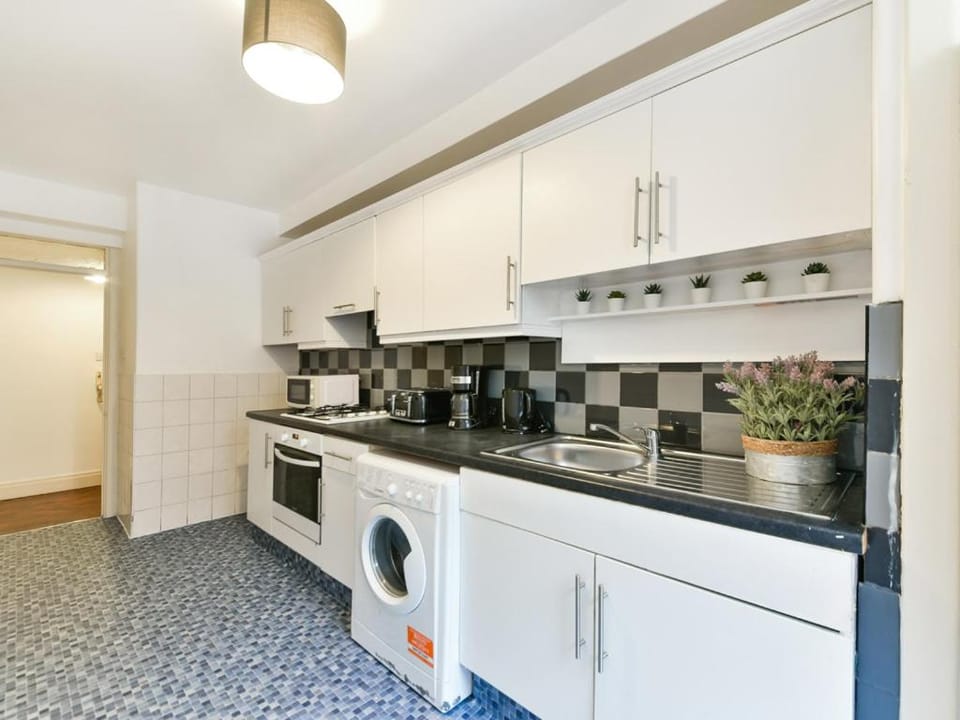 CS Apartments Hyde Park Apartment in City of Westminster
