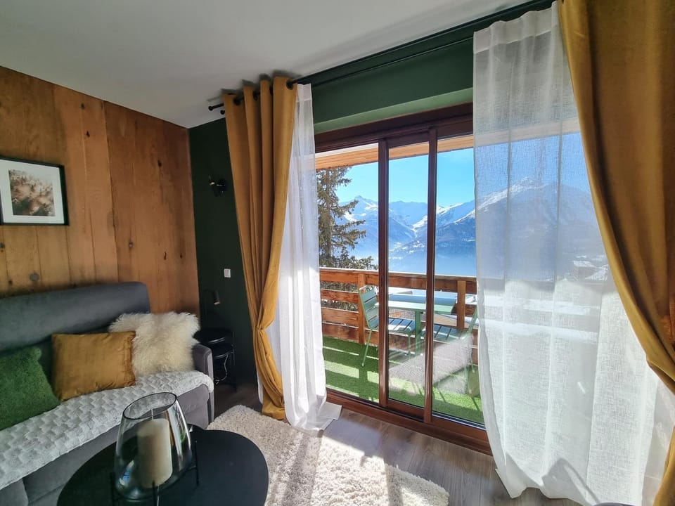 View (from property/room), Balcony/Terrace