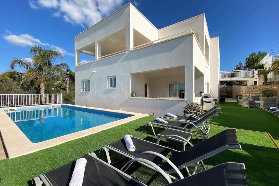 Villa Romeo cerca de la Playa de Talamanca e Ibiza Villa in Ibiza