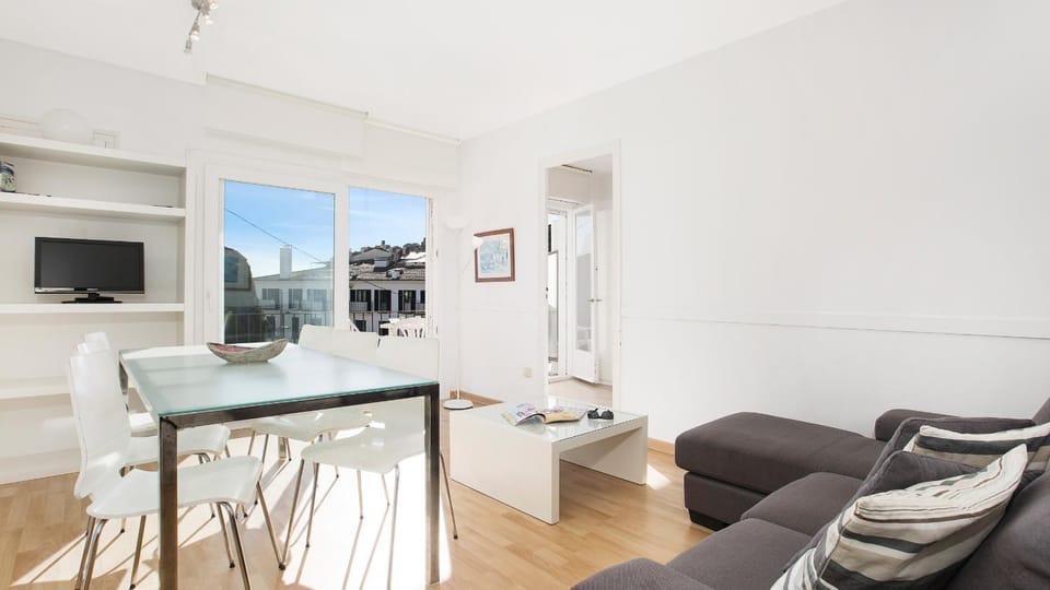 Living room, Dining area, Sea view
