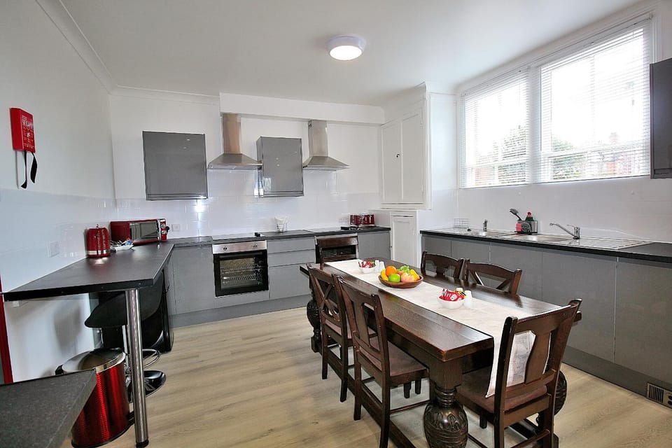 Dining area, Communal kitchen, Internal: Not applicable to any particular room