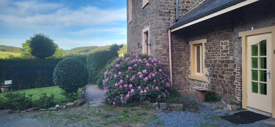 Die alte Schule Häuschen House in Wallonia, Belgium
