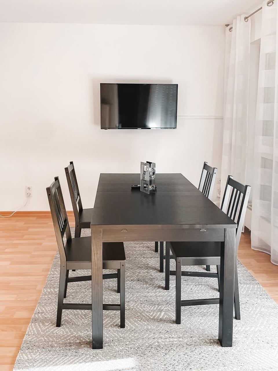 TV and multimedia, Dining area