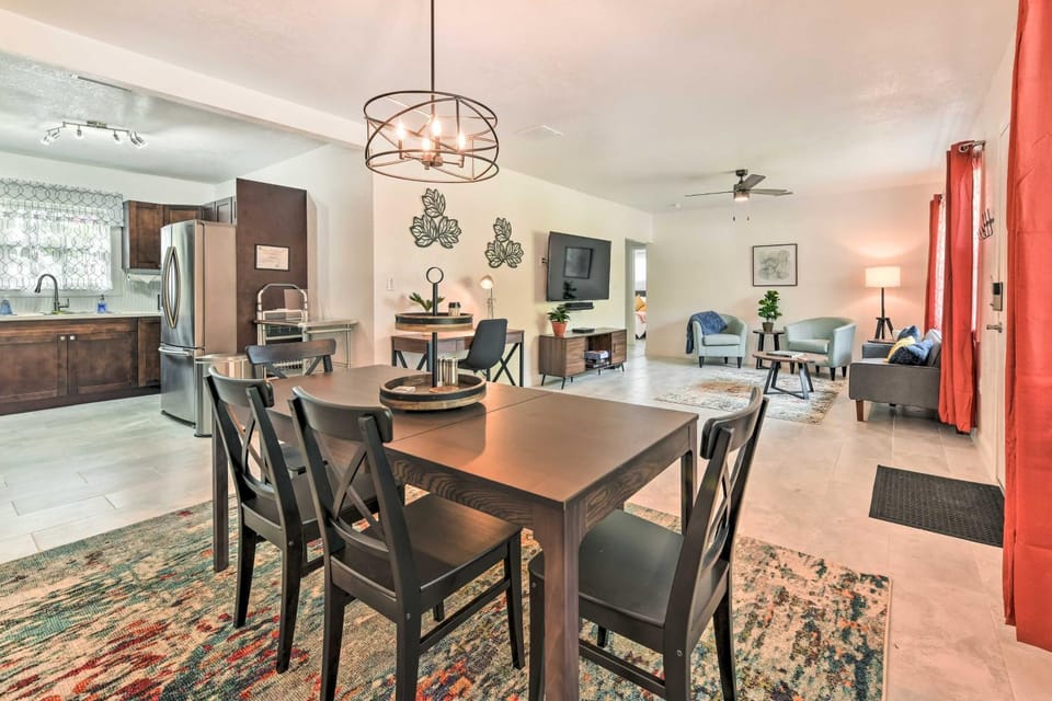 Bright, Pet-Friendly Retreat in Avon Park! House in Avon Park