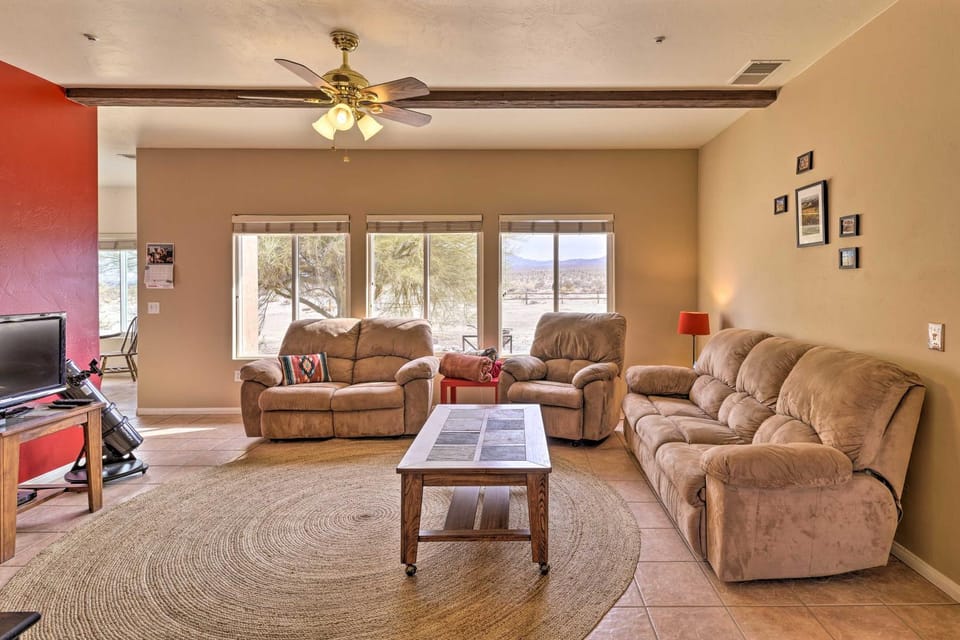 Borrego Springs Stargazing Home w/ Mtn Views House in Borrego Springs