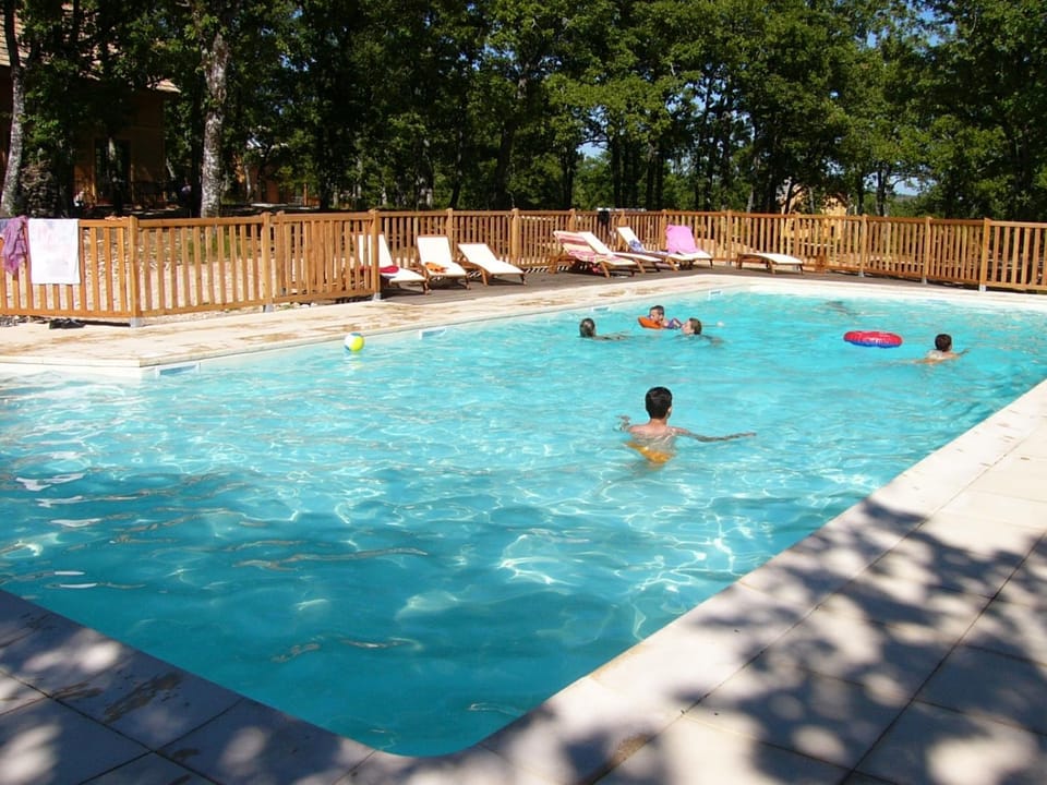 Swimming pool, Swimming pool