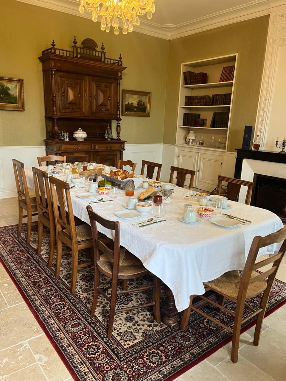 Dining area, Breakfast