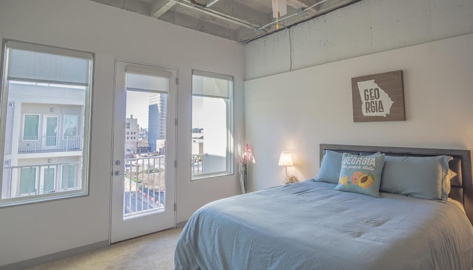 2BR Fully Furnished Apartment - Great location in Midtown apts Apartment in Atlanta