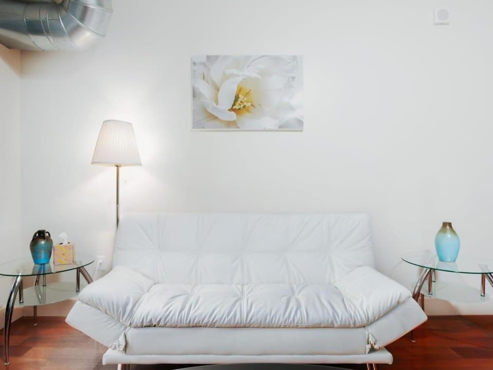 2BR Fully Furnished Apartment in downtown - Great location apts Apartment in Rittenhouse Square