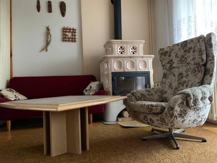Living room, Seating area