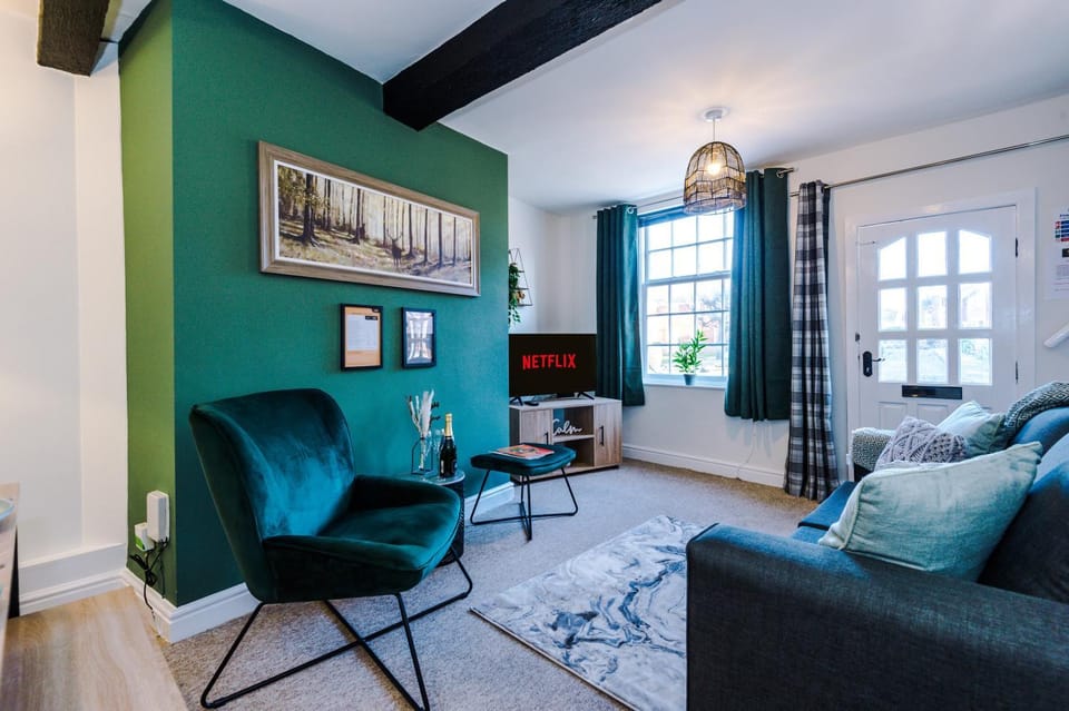 TV and multimedia, Living room, Seating area
