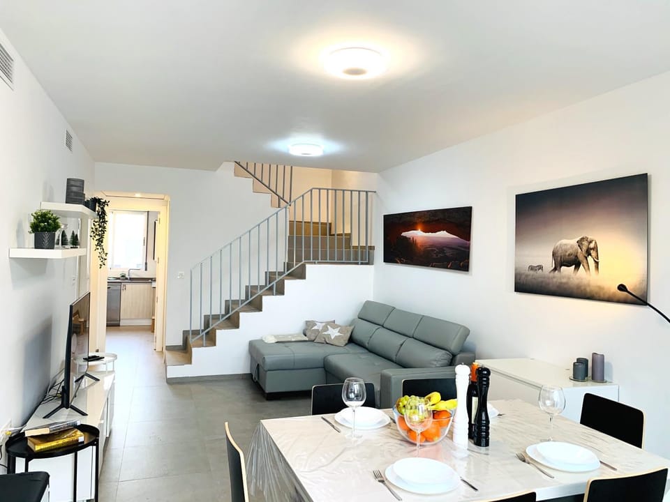 Magnifico apartamento de planta alta LA ISLA Apartment in Torrevieja