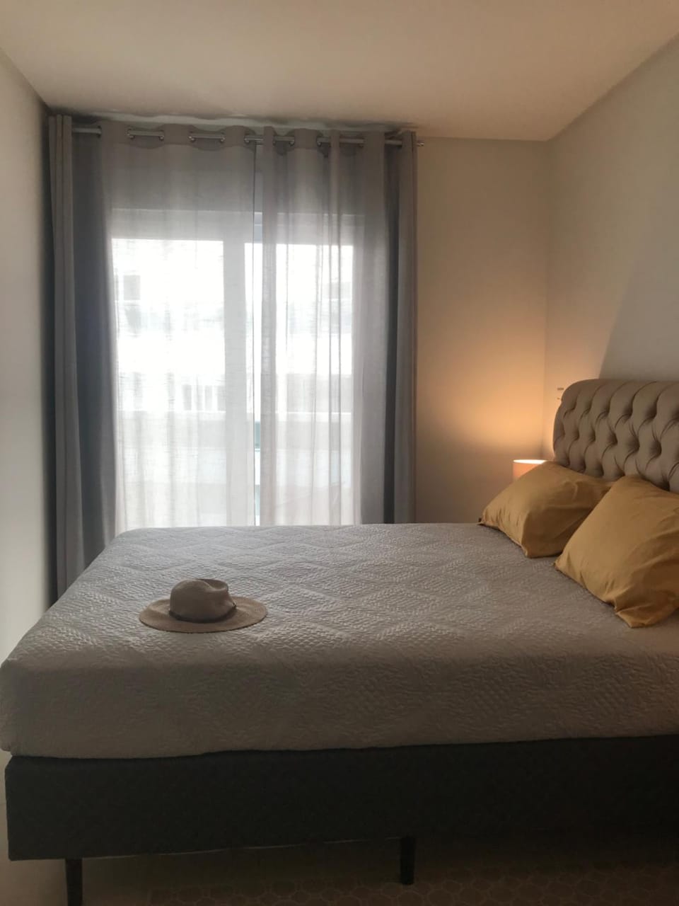 Photo of the whole room, Decorative detail, Bedroom