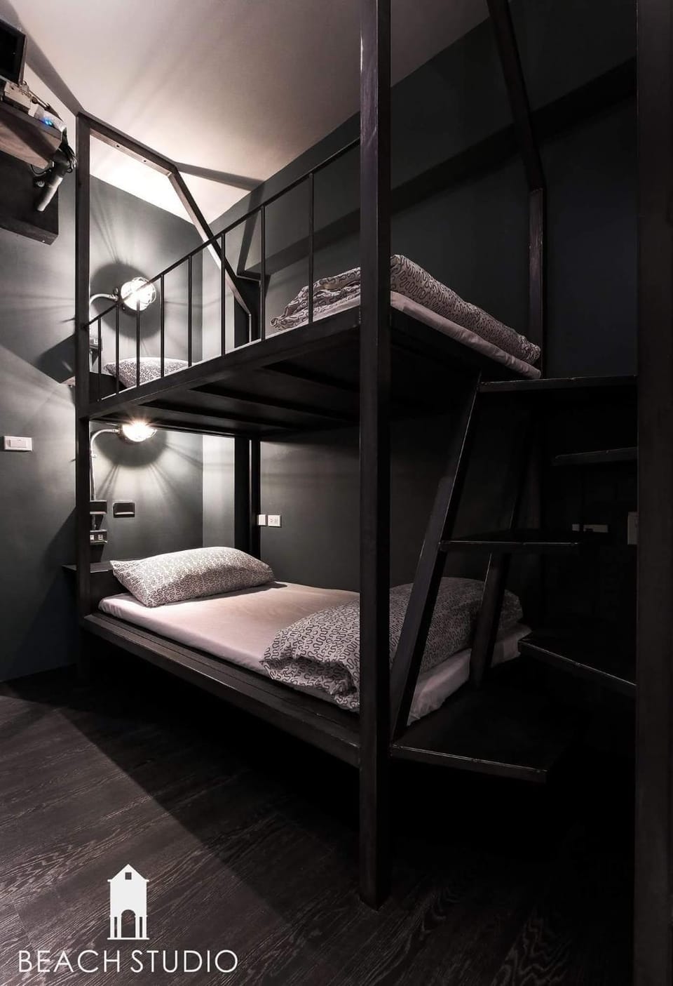 Bed, Photo of the whole room, Bedroom, bunk bed