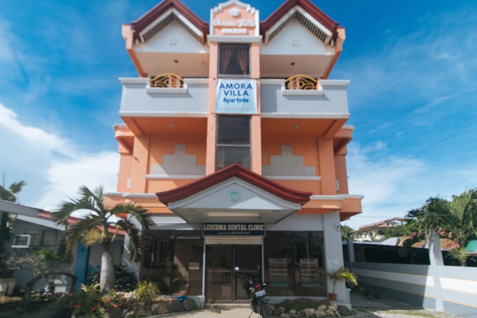 Property building, Day
