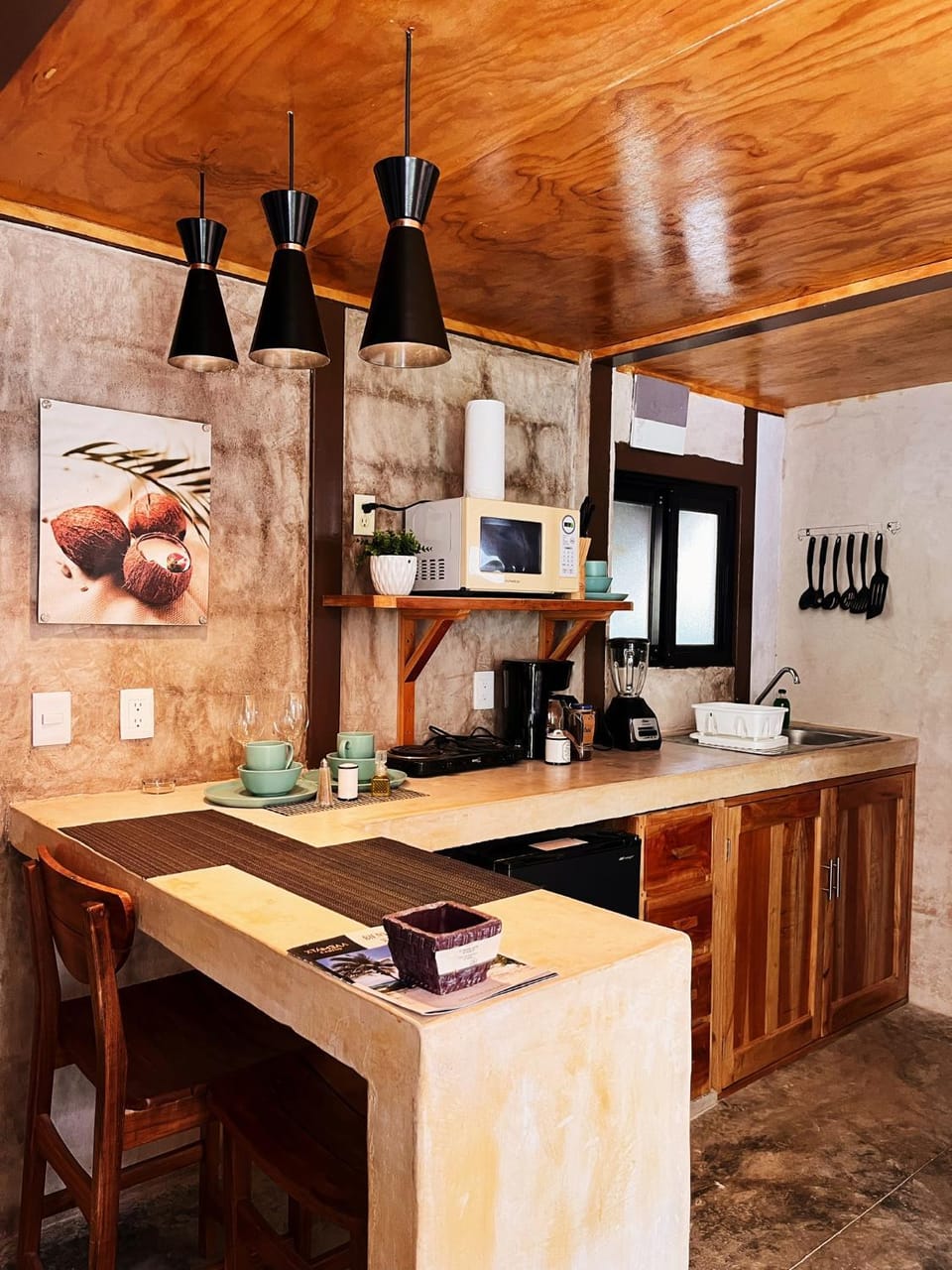 Kitchen or kitchenette