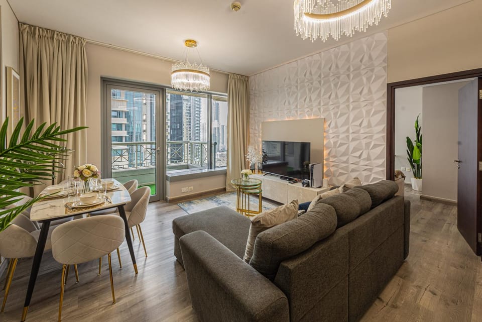 Luxury 2BR Burj Khalifa Fountain View with Pool, Gym, and Near Dubai Mall Apartment in Dubai
