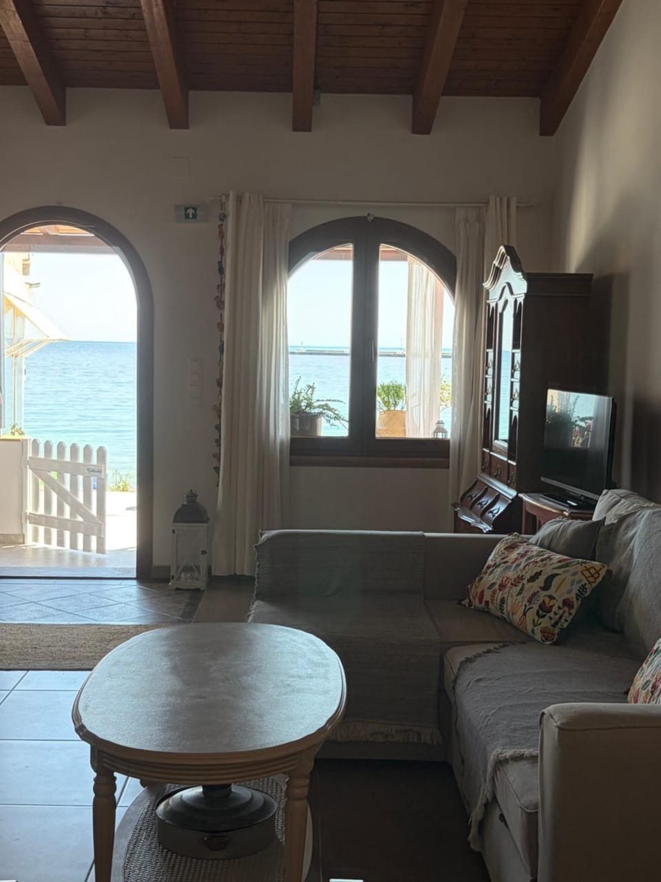 Living room, Seating area, Dining area, Sea view