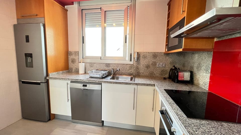 Kitchen or kitchenette, kitchen