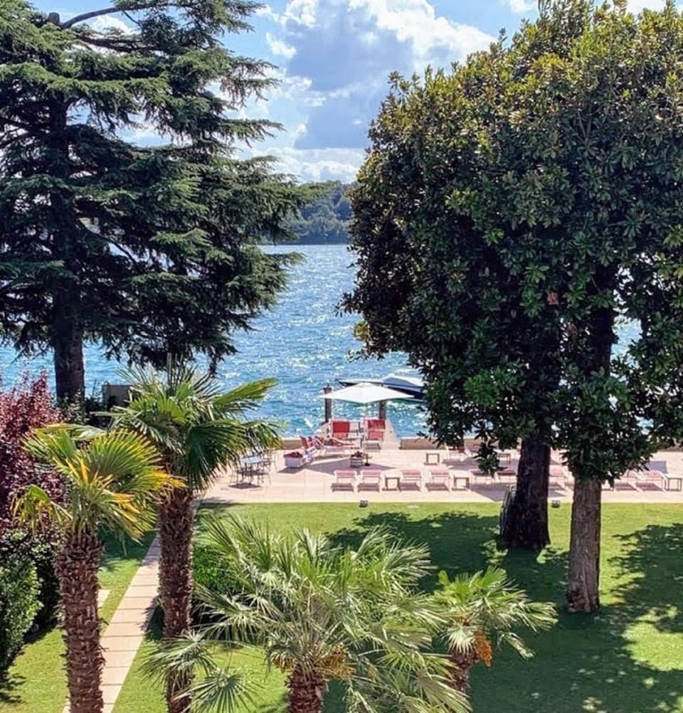 Patio, Garden view, Lake view