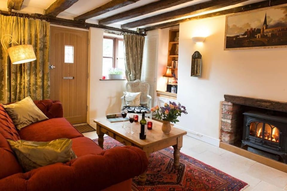 Meddlars a historic cottage on the countryside edge of a vibrant Market Town House in Babergh District