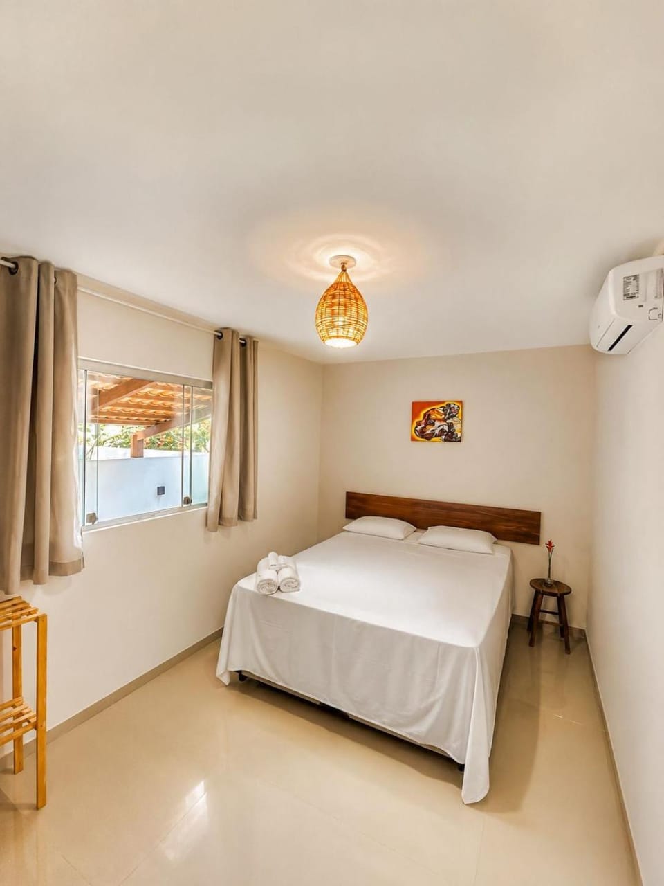 Bed, Bedroom, air conditioner