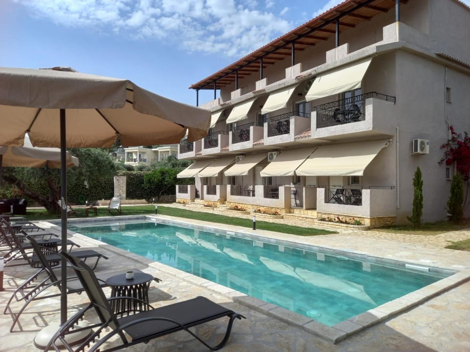 POSEIDON SeaSide Deluxe Suites Apartment hotel in Peloponnese, Western Greece and the Ionian