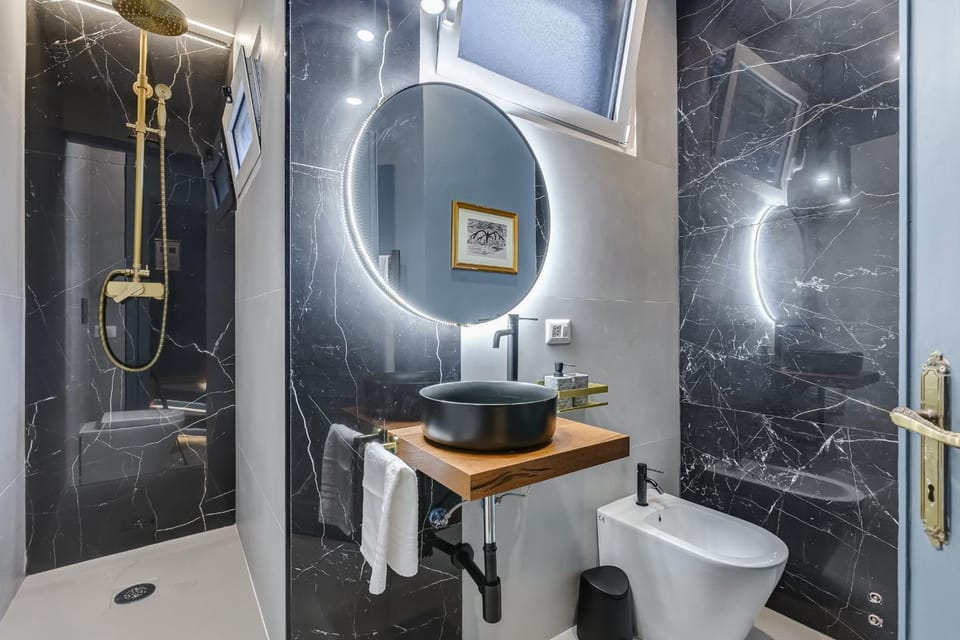Shower, Bathroom, bidet, towels