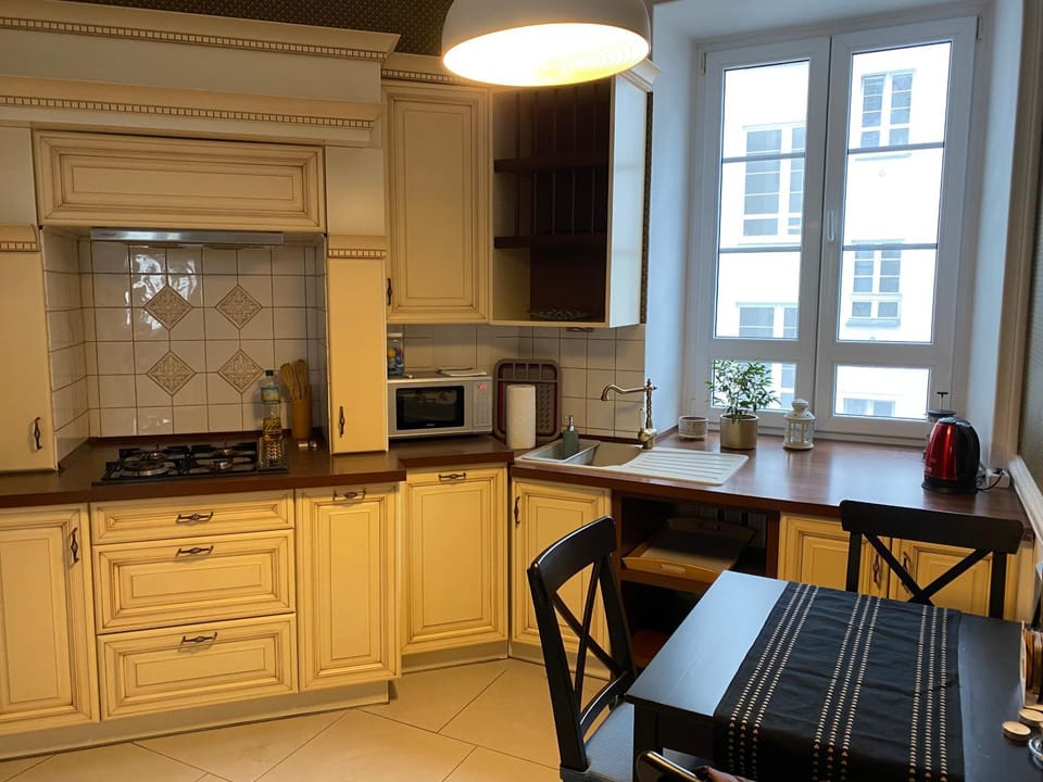 Kitchen or kitchenette, Breakfast, minibar, pet friendly