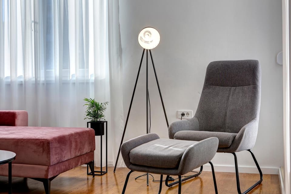 Living room, Seating area