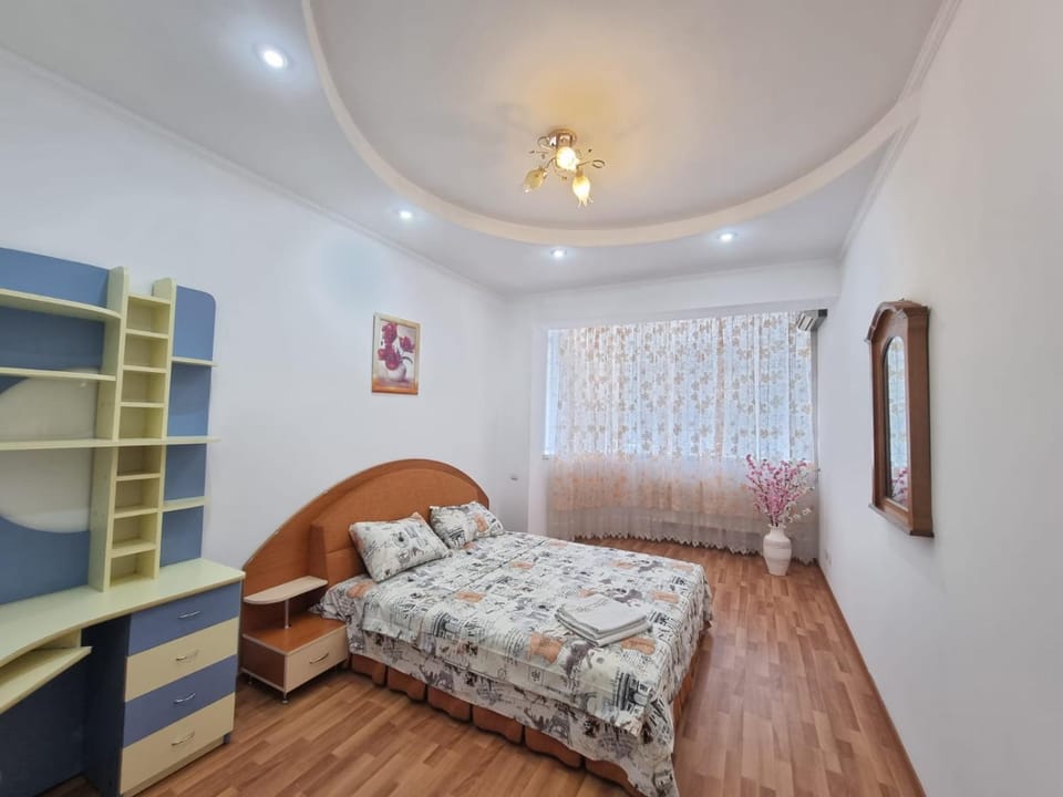 Bed, Photo of the whole room, Bedroom, wardrobe