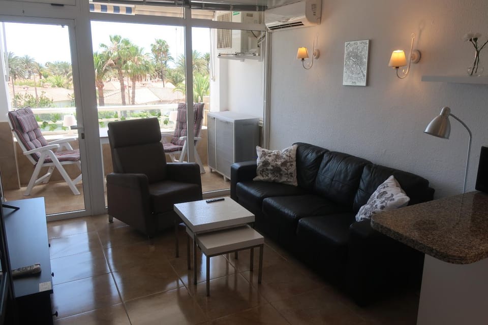 Balcony/Terrace, Living room
