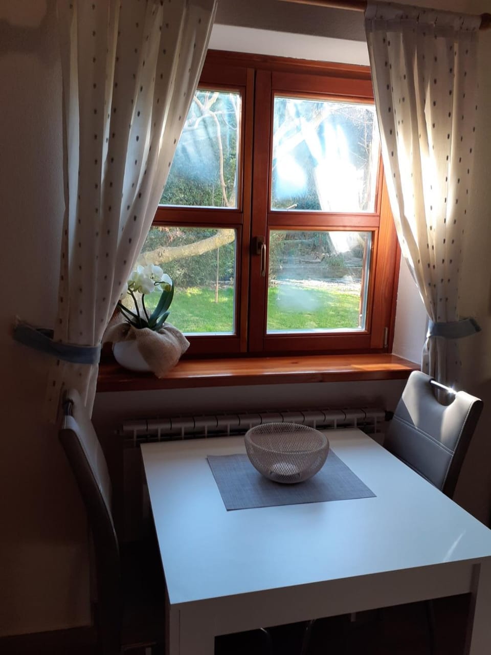 Dining area, Garden view