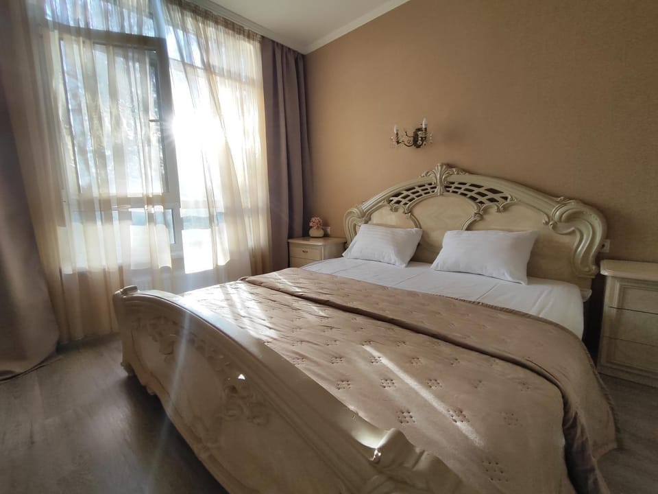 Двокімнатна , Троєщина, район 2, ТЦ район Apartment in Kiev City - Kyiv