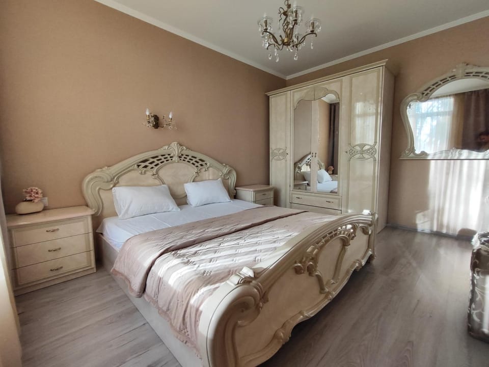Двокімнатна , Троєщина, район 2, ТЦ район Apartment in Kiev City - Kyiv