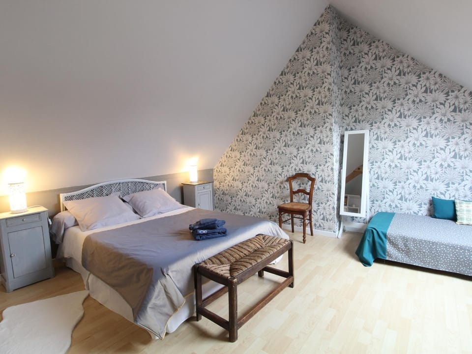 Jolie maison en pierre avec jardin privatif, proche de la Loire et des châteaux, animaux bienvenus - FR-1-622-23 House in Pays de la Loire