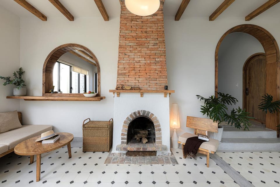 Living room, flat iron